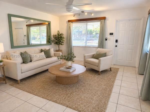 Hollywood Park, 2111 N 26th Ave #N, Hollywood, Florida 33020, image 1