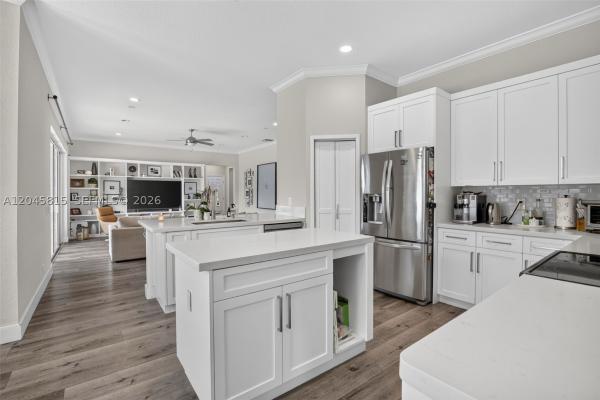The Grove, 981 Waterside Cir, Weston, Florida 33327, image 3