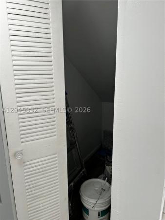 301 W Park Dr #101-11, Unincorporated Dade County, Florida 33172, image 2