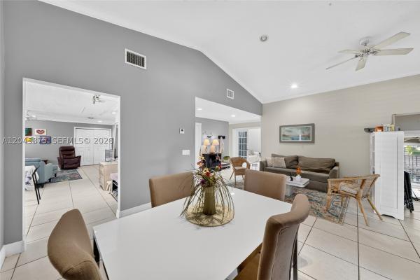 5212 SW 151st Pl, Unincorporated Dade County, Florida 33185, image 1