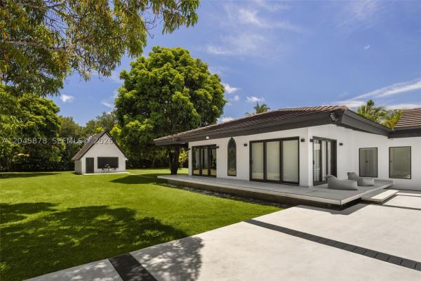 8960 SW 118th St, Unincorporated Dade County, Florida 33176, image 2