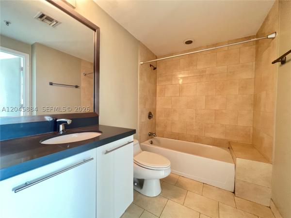 The Ivy At Riverfront, 90 SW 3rd St #1710, Miami, Florida 33130, image 2