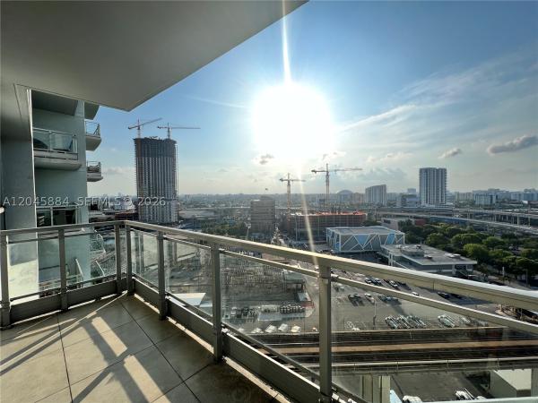 The Ivy At Riverfront, 90 SW 3rd St #1710, Miami, Florida 33130, image 1