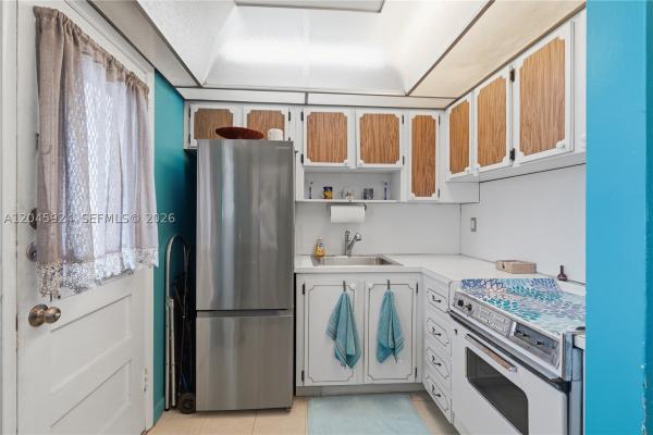 Point East, 3000 Marcos Dr #P-612, Aventura, Florida 33160, image 1