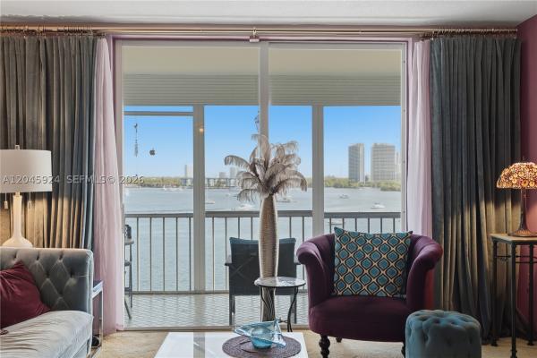 Point East, 3000 Marcos Dr #P-612, Aventura, Florida 33160, image 2