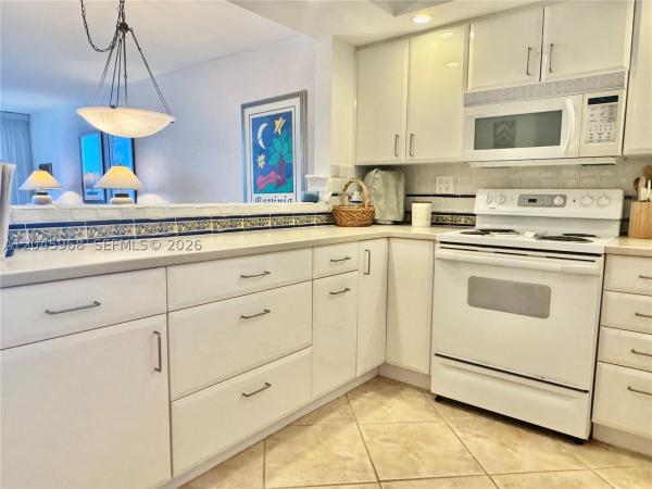 Edgewater Beach Towers, 400 N Surf Rd #RG B, Hollywood, Florida 33019, image 2