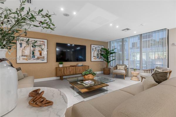 Soleste SeaSide, 4 N Federal Hwy #557, Dania Beach, Florida 33004, image 2