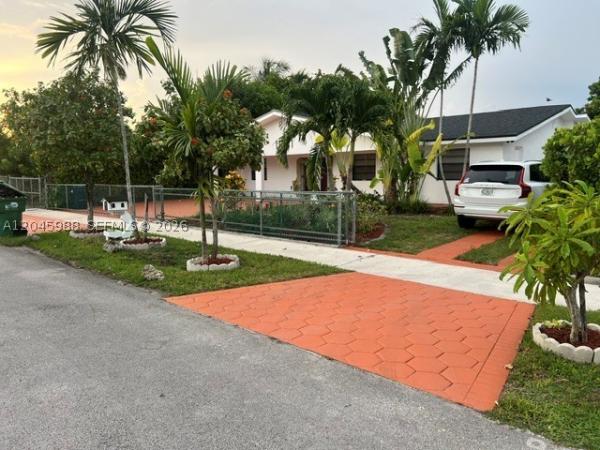 11461 SW 193rd St, Unincorporated Dade County, Florida 33157, image 1