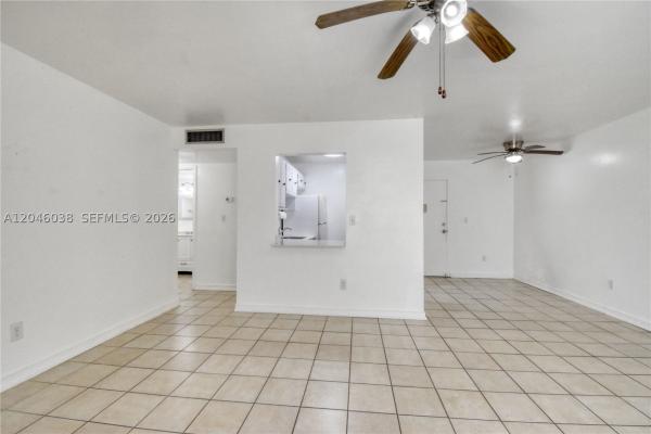 10387 N Kendall Dr #R2, Unincorporated Dade County, Florida 33176, image 3