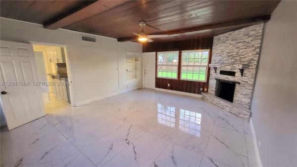 720 NE 5th St #1-2, Hallandale Beach, Florida 33009, image 1