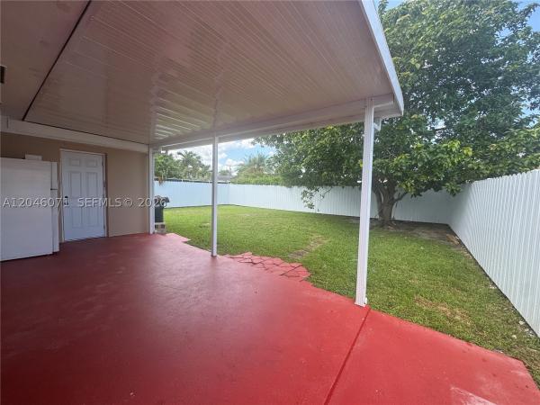3810 SW 89th Ave, Unincorporated Dade County, Florida 33165, image 2
