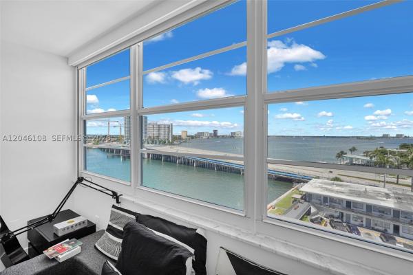 Villa Bay Vista, 2016 Bay Dr #808, Miami Beach, Florida 33141, image 2