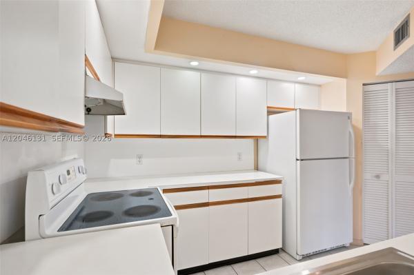 Lancaster At Century Village, 500 SW 130th Ter #403A, Pembroke Pines, Florida 33027, image 3
