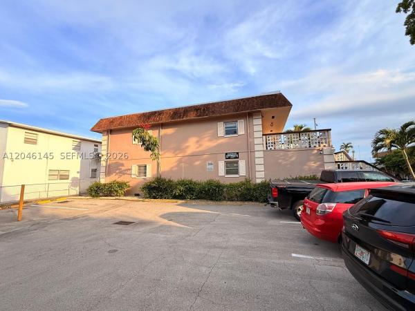 Pinewood, 2832 Fillmore St #20, Hollywood, Florida 33020, image 2