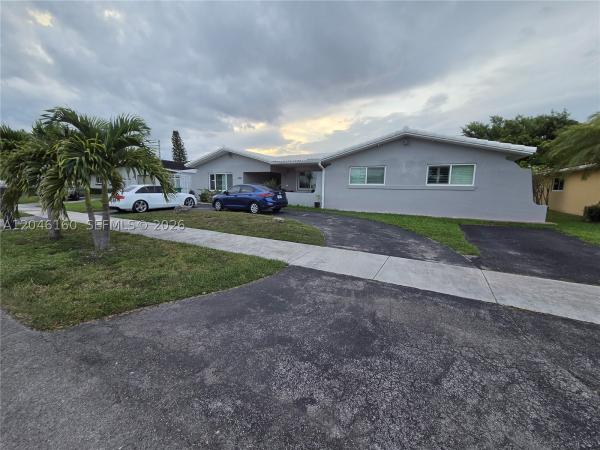 10321 SW 17th St, Unincorporated Dade County, Florida 33165, image 1