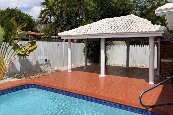 10321 SW 17th St, Unincorporated Dade County, Florida 33165, image 2