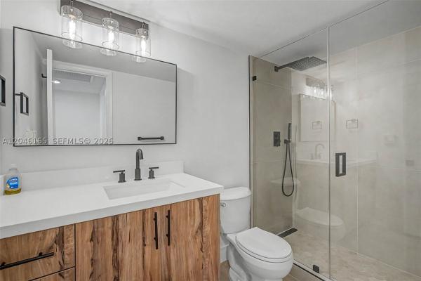 Oceanside Plaza, 5555 Collins Ave #7B, Miami Beach, Florida 33140, image 1