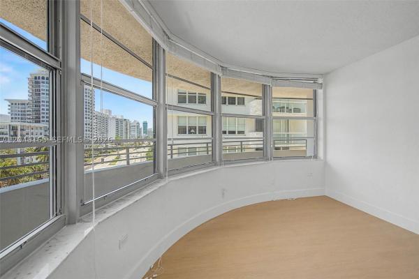 Oceanside Plaza, 5555 Collins Ave #7B, Miami Beach, Florida 33140, image 2