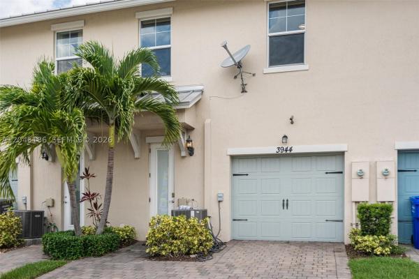 Parkview At Hillcrest, 3944 Poinciana Ln, Hollywood, Florida 33021, image 3