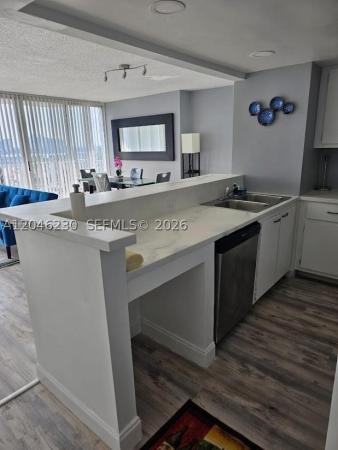 The Grandview Palace, 7601 E Treasure Dr #811, North Bay Village, Florida 33141, image 3