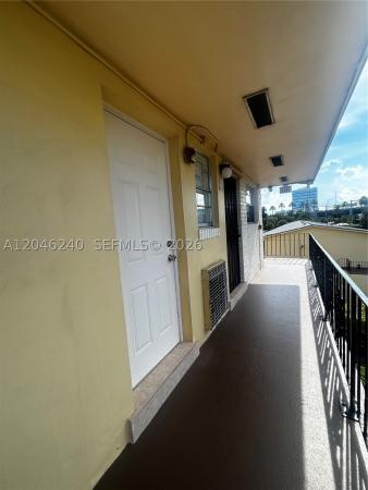 Biscayne Lake Gardens, 2880 NE 203rd St #25, Aventura, Florida 33180, image 2