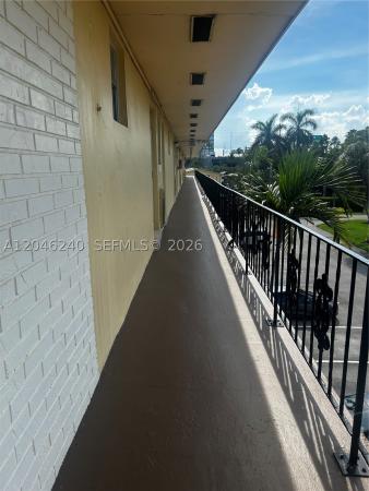 Biscayne Lake Gardens, 2880 NE 203rd St #25, Aventura, Florida 33180, image 1