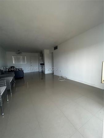 Biscayne Lake Gardens, 2880 NE 203rd St #25, Aventura, Florida 33180, image 3