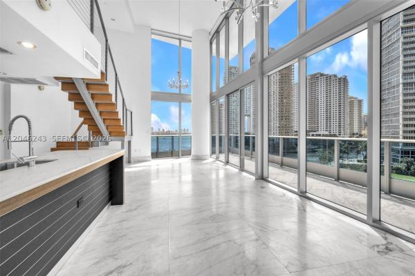 Epic Hotel & Residences, 200 Biscayne Boulevard Way #509, Miami, Florida 33131, image 3