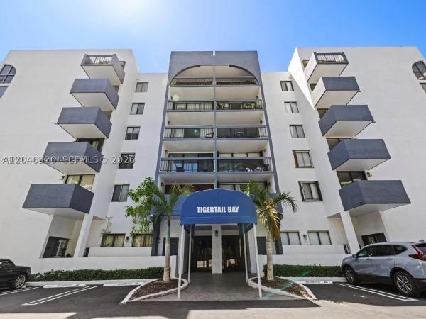 Tigertail Bay, 2715 Tigertail Ave #102, Miami, Florida 33133, image 1