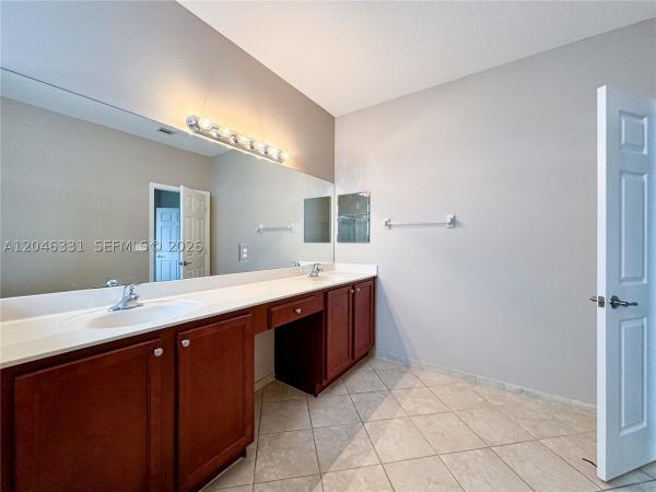 Umbria At The Vineyards, 3740 NE 3rd Ct, Homestead, Florida 33033, image 3