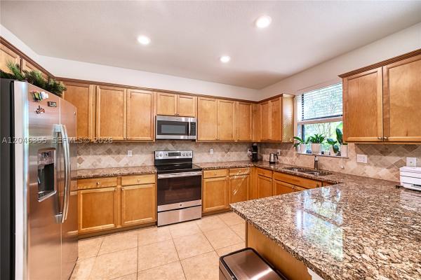 Ashton Parc, 3962 Devenshire Ct, Coconut Creek, Florida 33073, image 2
