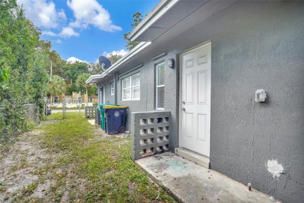 College, 746 SW 4th St, Dania Beach, Florida 33004, image 2