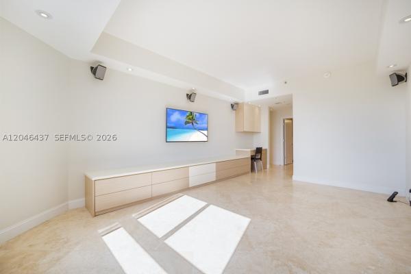 The EmeraldBay At Key Colony, 151 Crandon Blvd #439, Key Biscayne, Florida 33149, image 1
