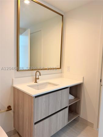 77 SE 5th St #1915, Miami, Florida 33131, image 1