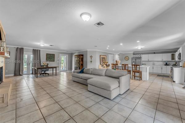 20076 SW 190th St, Unincorporated Dade County, Florida 33187, image 1