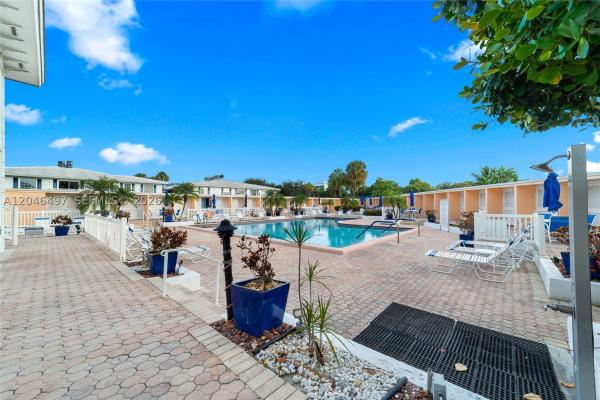 Imperial Point Colonnades, 2201 NE 66th St #1323, Fort Lauderdale, Florida 33308, image 1
