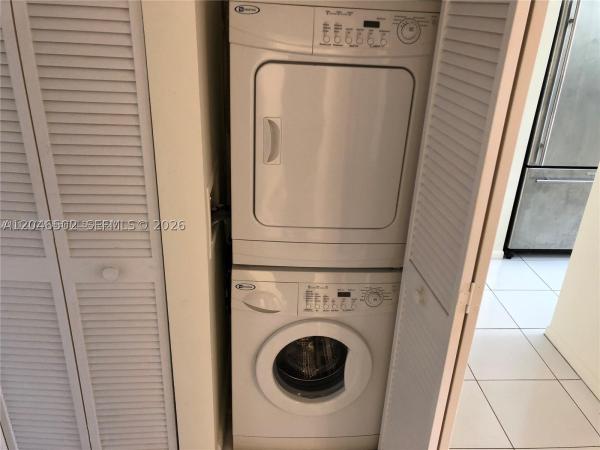Winston Towers 600, 210 174th St #614, Sunny Isles Beach, Florida 33160, image 2