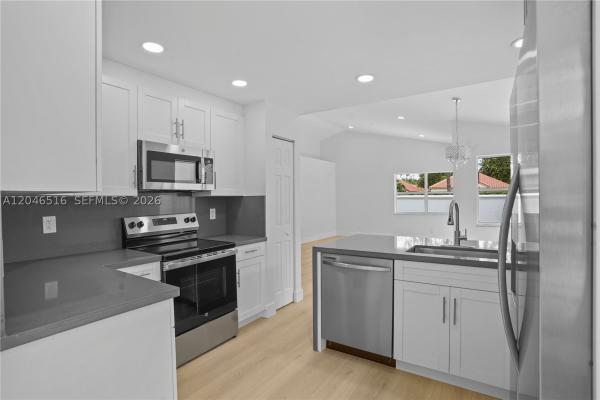 Arborwood, 9354 Arborwood Cir, Davie, Florida 33328, image 2