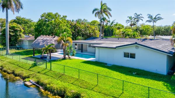 Royal Palm Harbor, 14675 SW 78th Ave, Palmetto Bay, Florida 33158, image 3