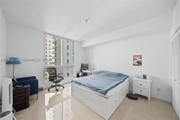 Met 1, 300 S Biscayne Blvd #T-2603, Miami, Florida 33131, image 3