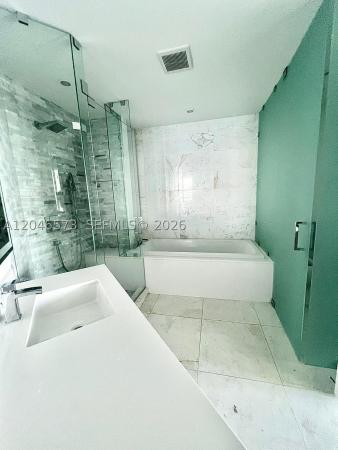 Miami, Florida 33132, image 2