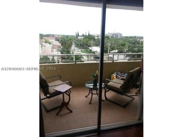 Victoria Park Tower, 900 NE 18th Ave #505, Fort Lauderdale, Florida 33304, image 2