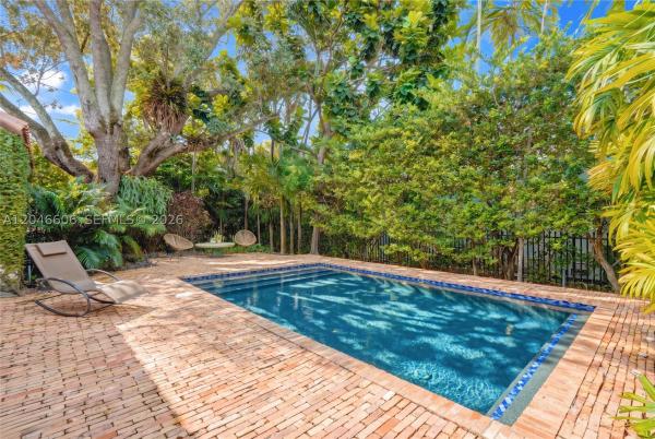 Coconut Grove, 100 Sarto Ave, Coral Gables, Florida 33134, image 2