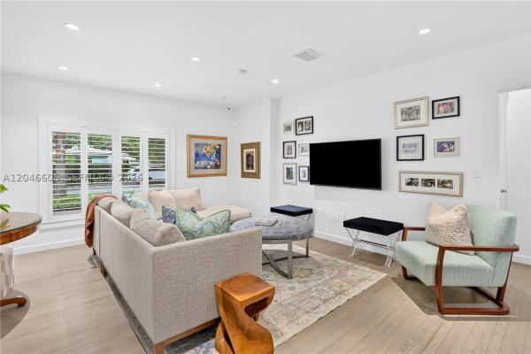 Coconut Grove, 100 Sarto Ave, Coral Gables, Florida 33134, image 1