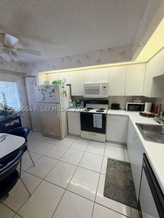 Plymouth At Century Village, 750 SW 138th Ave #413F, Pembroke Pines, Florida 33027, image 2