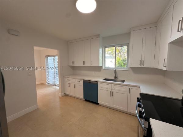Coga, 1130 Cotorro Ave, Coral Gables, Florida 33146, image 2
