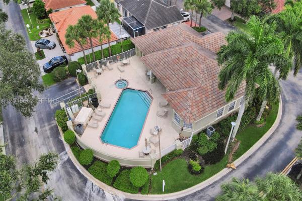 Oasis At Palm-Aire, 3450 Dunes Vista Dr, Pompano Beach, Florida 33069, image 3