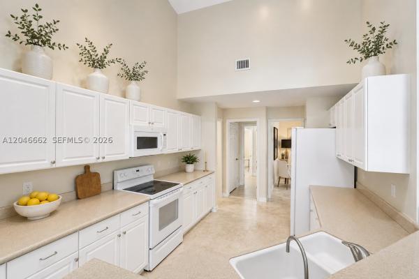 Oasis At Palm-Aire, 3450 Dunes Vista Dr, Pompano Beach, Florida 33069, image 2