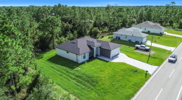 Lehigh Acres, 204 E 10th St, Lehigh Acres, Florida 33972, image 2