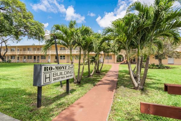 20327 NE 2nd Ave #26, Unincorporated Dade County, Florida 33179, image 1